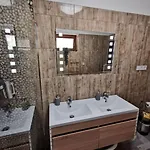 Сasa de vacaciones Gyoengye Vendeghaz Nekezseny
