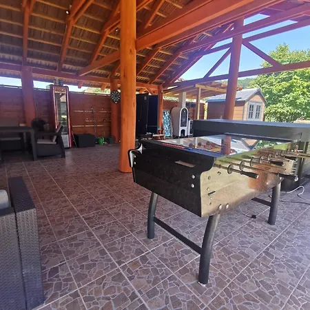 Gyoengye Vendeghaz Сasa de vacaciones *