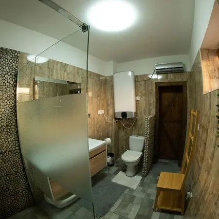 Gyoengye Vendeghaz Holiday home *